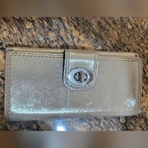 Coach Turn Key Large Wallet